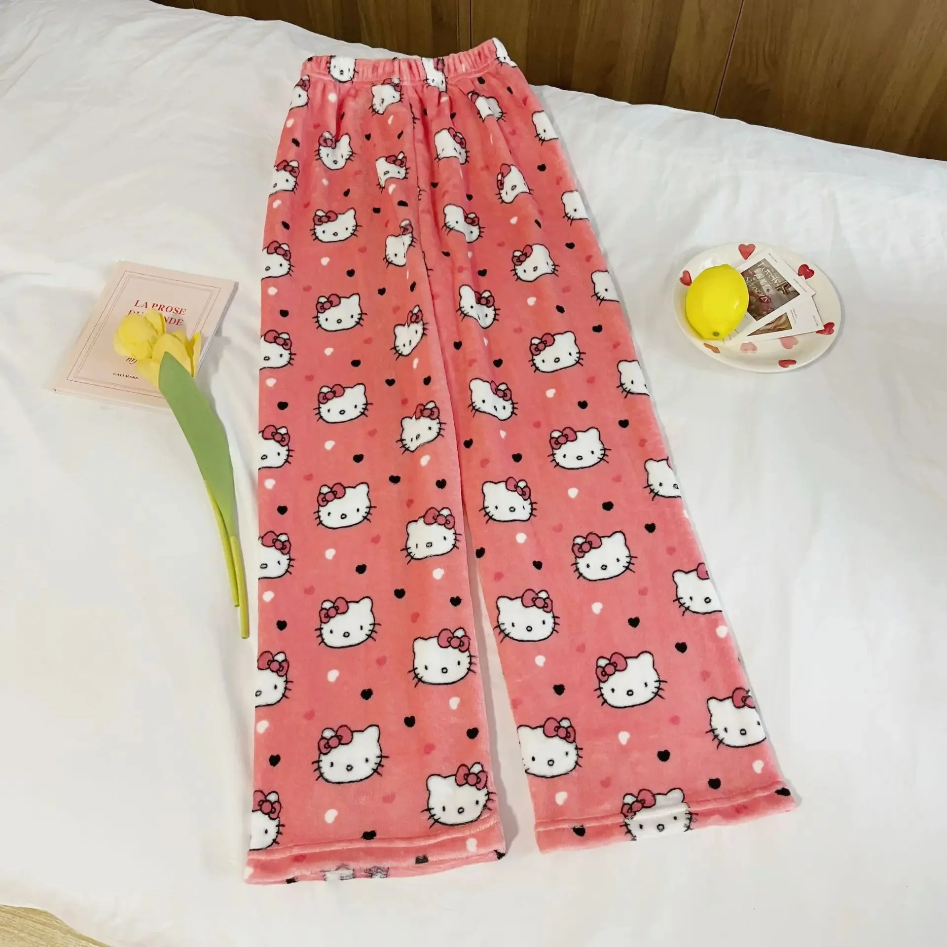 헬로 키티 플란넬 잠옷 귀여운 여성 따뜻한 모직 산리오 만화 캐주얼 홈 바지, 가을 겨울 패션 바지