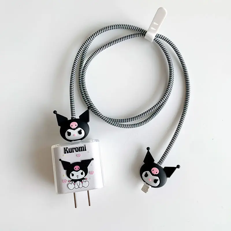 산리오 쿠로미 충전기 보호 커버, 카와이 만화 시나모롤 아이폰 14, 13 충전기, 18, 20W 보호 케이스, 여아용 장난감 선물 title=산리오 쿠로미 충전기 보호 커버, 카와이 만화 시나모롤 아이폰 14, 13 충전기, 18, 20W 보호 케이스, 여아용 장난감 선물