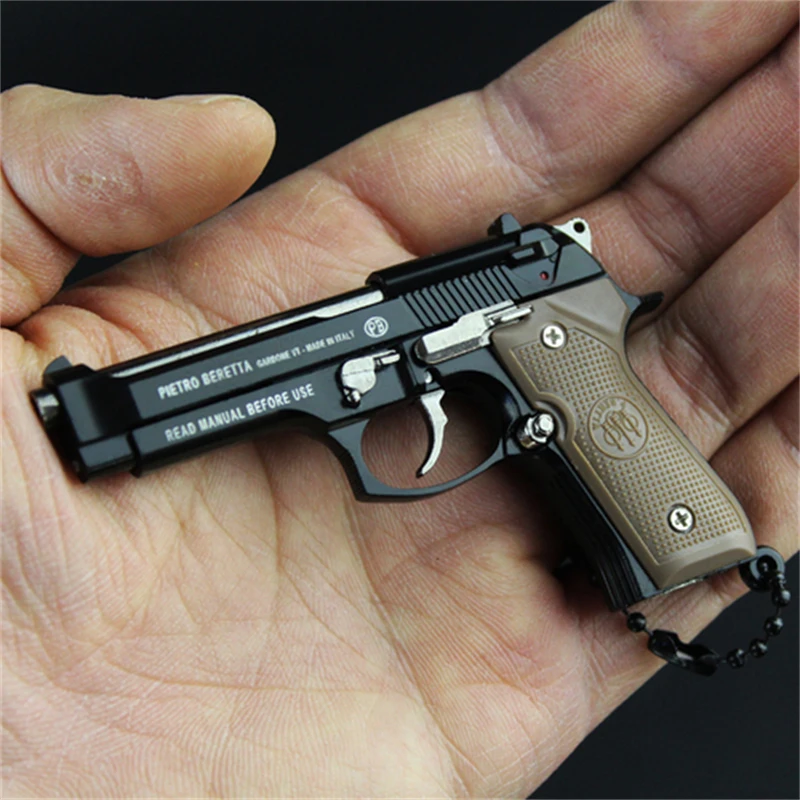 1:3 멀티 타입 스트레스 방지 장난감, 금속 권총 키체인, 미니어처 모델 베레타 92F 콜트 1911 글록 17 생일 선물, 신제품 title=1:3 멀티 타입 스트레스 방지 장난감, 금속 권총 키체인, 미니어처 모델 베레타 92F 콜트 1911 글록 17 생일 선물, 신제품 