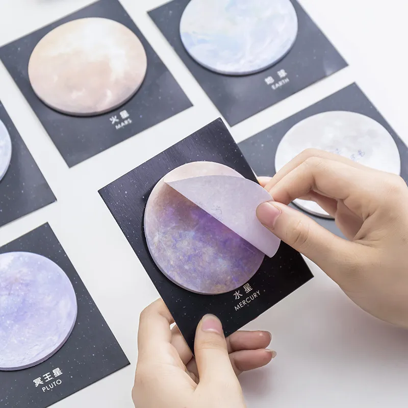 Starry Planet 시리즈 원형 메모 패드, 스티커 노트 노트북, 사무실 노트 문구, 1X title=Starry Planet 시리즈 원형 메모 패드, 스티커 노트 노트북, 사무실 노트 문구, 1X 