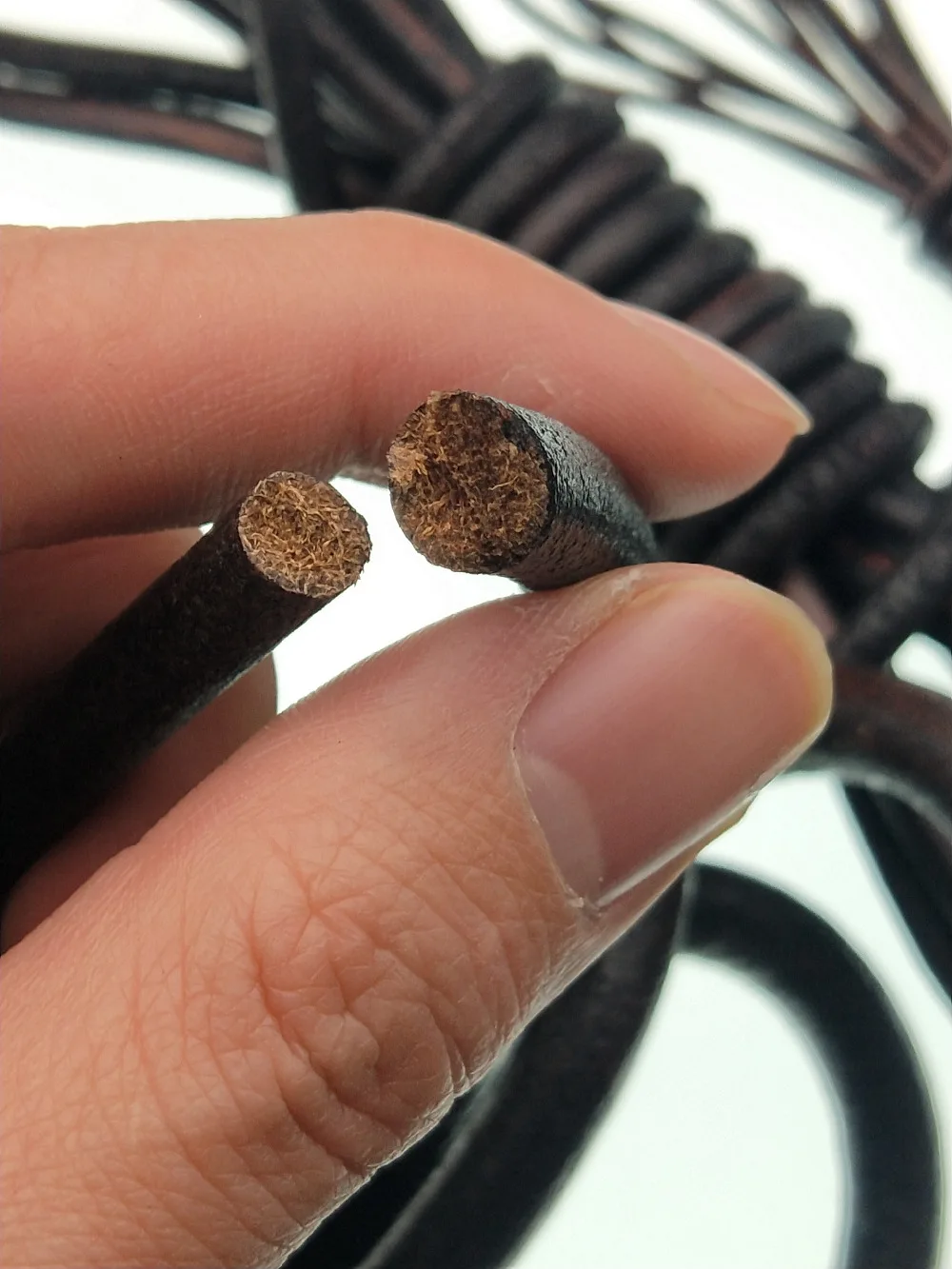 2m 블랙 컬러 진짜 정품 가죽 코드 2 3 4 5 6 8 mm 라운드 플랫 가죽 로프 문자열 맞춤 목걸이 팔찌 DIY 쥬얼리 만들기