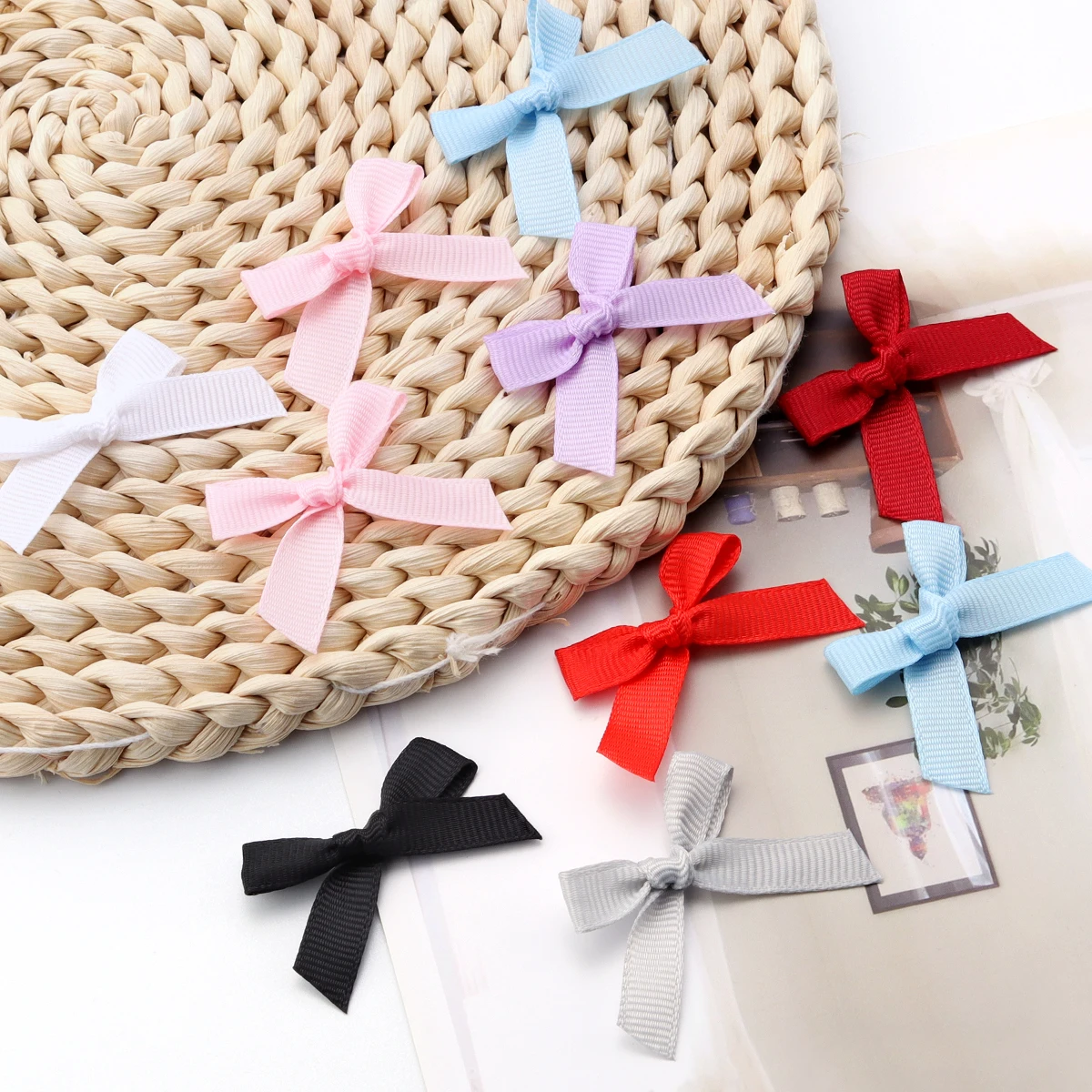 50 개/몫 4*3.5cm 신선한 핑크 리본 활 작은 크기 새틴 리본 활 꽃 공예 장식 세공 DIY 파티 장식