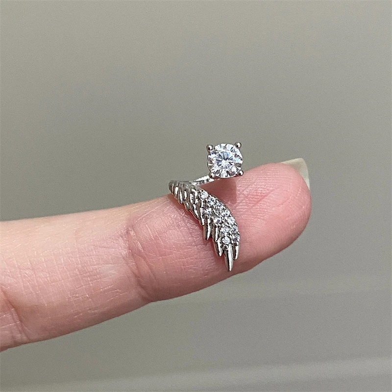 1pcs 실버 컬러 윙 316L 스테인레스 스틸 귀 뼈 손톱 여성을위한 새로운 패션 라인 석 귀걸이 액세서리 귀에 가득