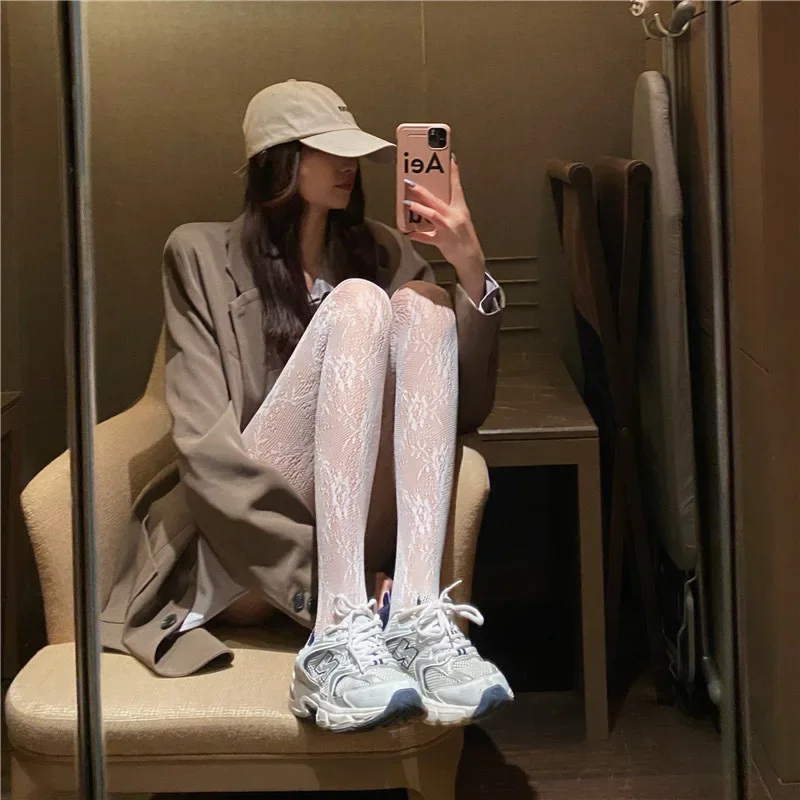 고딕 Fishnet 스타킹 블랙 스타킹 여성 섹시한 나일론 쉬어 팬티 스타킹 로리타 속이 빈 꽃 레이스 팬티 스타킹 코스프레 플러스 사이즈
