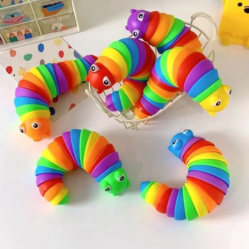 3D 슬러그 Fidget 장난감 다채로운 슬러그 달팽이 장난감 관절 유연한 모든 연령 구호 어린이를위한 안티 불안 감각 장난감