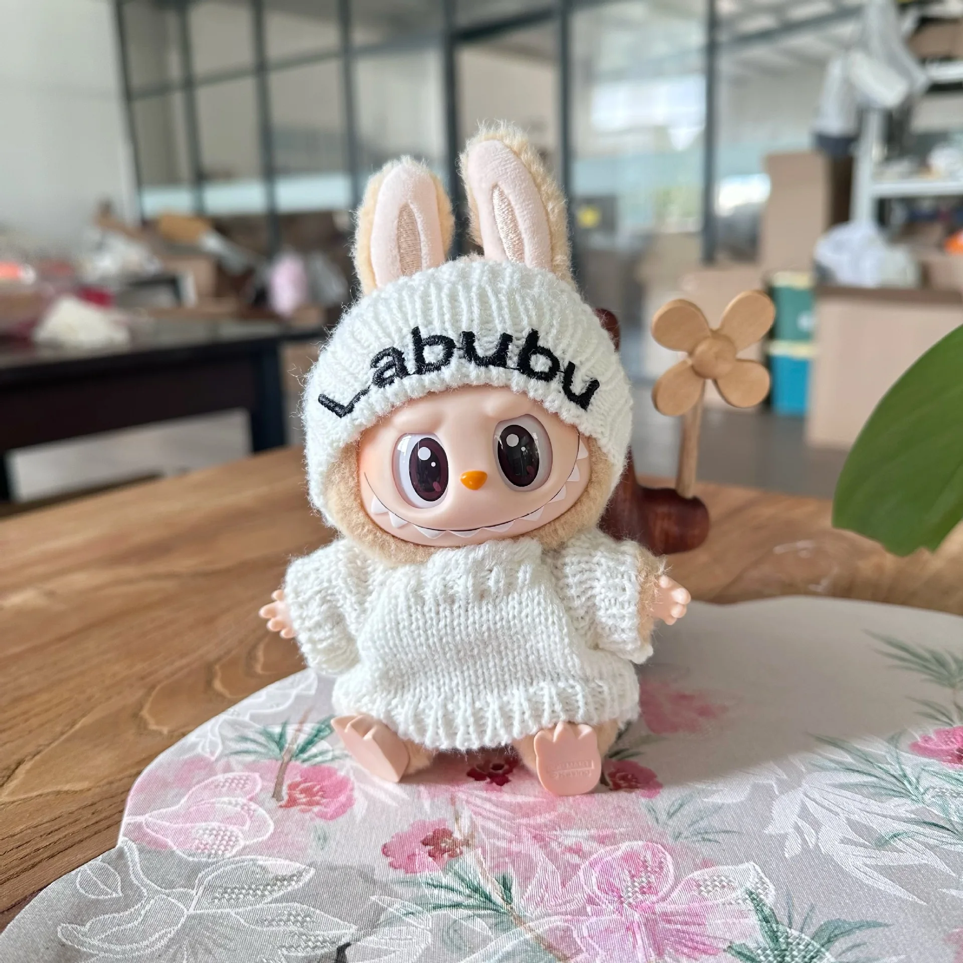 17cm Labubu I II 귀여운 봉제 인형의 옷 아이돌 인형 앉아 파티 크리스마스 의류 스웨터 액세서리 한국 Kpop Exo