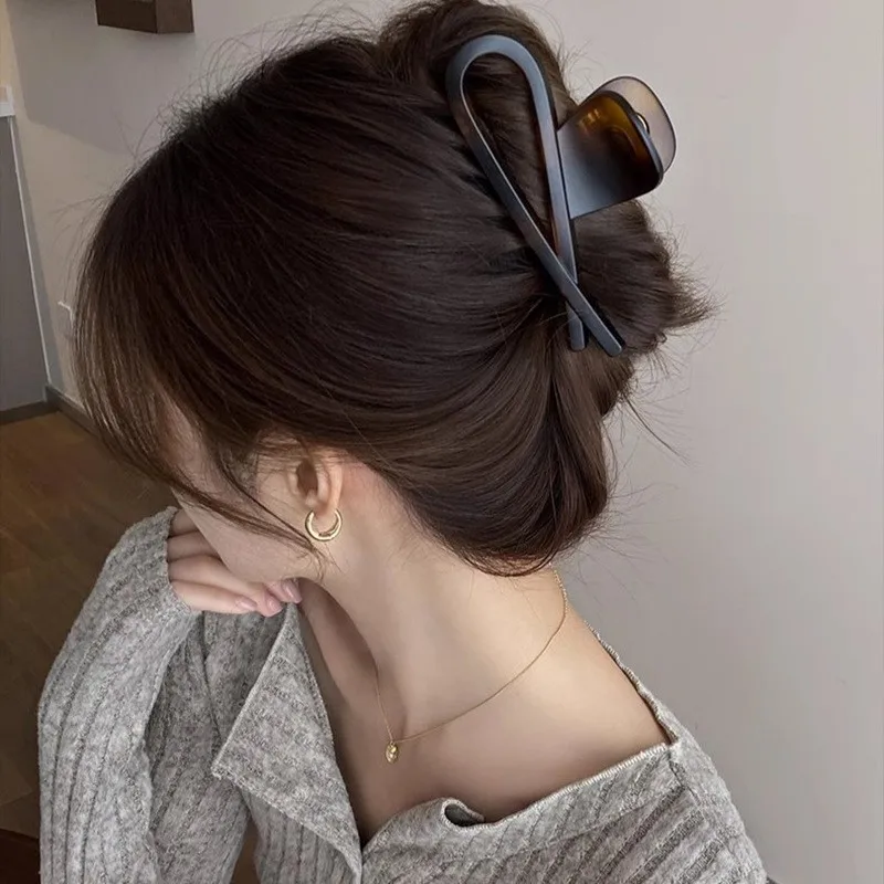 간단한 대형 크랩 헤어 클로 클립 여자 여자 매트 거북이 활 포니 테일 헤어 클램프 바레트 헤어핀 헤어 액세서리 title=간단한 대형 크랩 헤어 클로 클립 여자 여자 매트 거북이 활 포니 테일 헤어 클램프 바레트 헤어핀 헤어 액세서리 