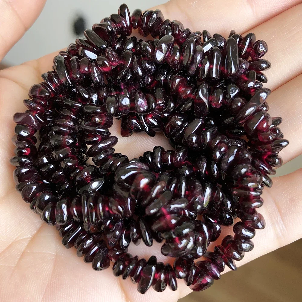 3-8mm 자연 불규칙한 붉은 가닛 스톤 비즈 자갈 칩 보석에 대한 느슨한 스페이서 비즈 DIY 귀걸이 목걸이 액세서리 만들기 title=3-8mm 자연 불규칙한 붉은 가닛 스톤 비즈 자갈 칩 보석에 대한 느슨한 스페이서 비즈 DIY 귀걸이 목걸이 액세서리 만들기 