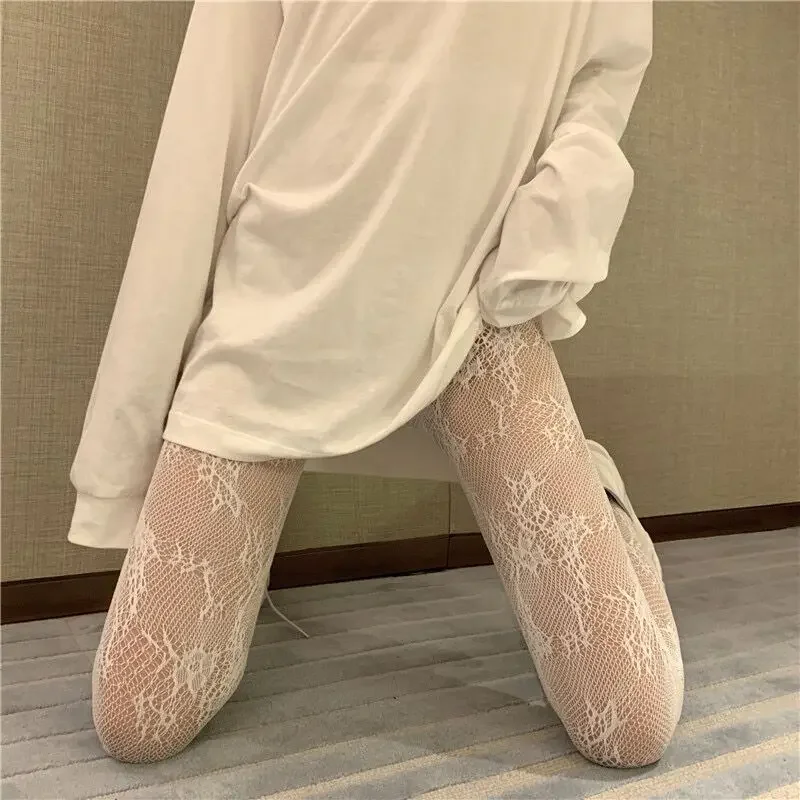 고딕 Fishnet 스타킹 블랙 스타킹 여성 섹시한 나일론 쉬어 팬티 스타킹 로리타 속이 빈 꽃 레이스 팬티 스타킹 코스프레 플러스 사이즈