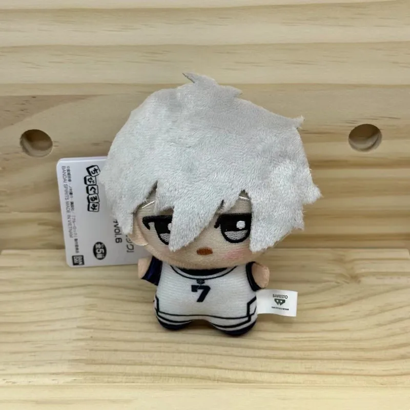 10cm 새로운 블루 잠금 플러시 펜던트 키 체인 Isagi Yoichi Nagi Seishiro Mikage Reo Rin Itoshi Itoshi Sae 액션 인형 장난감 가방 선물