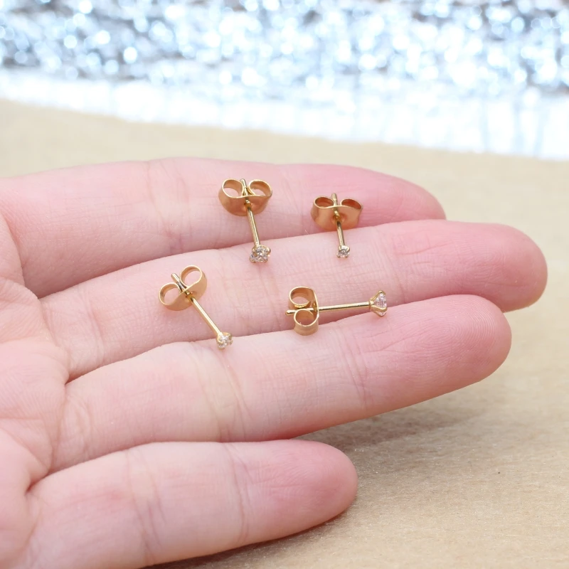 슈퍼 미니 1.5MM 2MM 지르콘 스테인레스 스틸 푸시 백 스터드 귀걸이 남성 여성 2PC 섬세한 Jewerlry title=슈퍼 미니 1.5MM 2MM 지르콘 스테인레스 스틸 푸시 백 스터드 귀걸이 남성 여성 2PC 섬세한 Jewerlry 