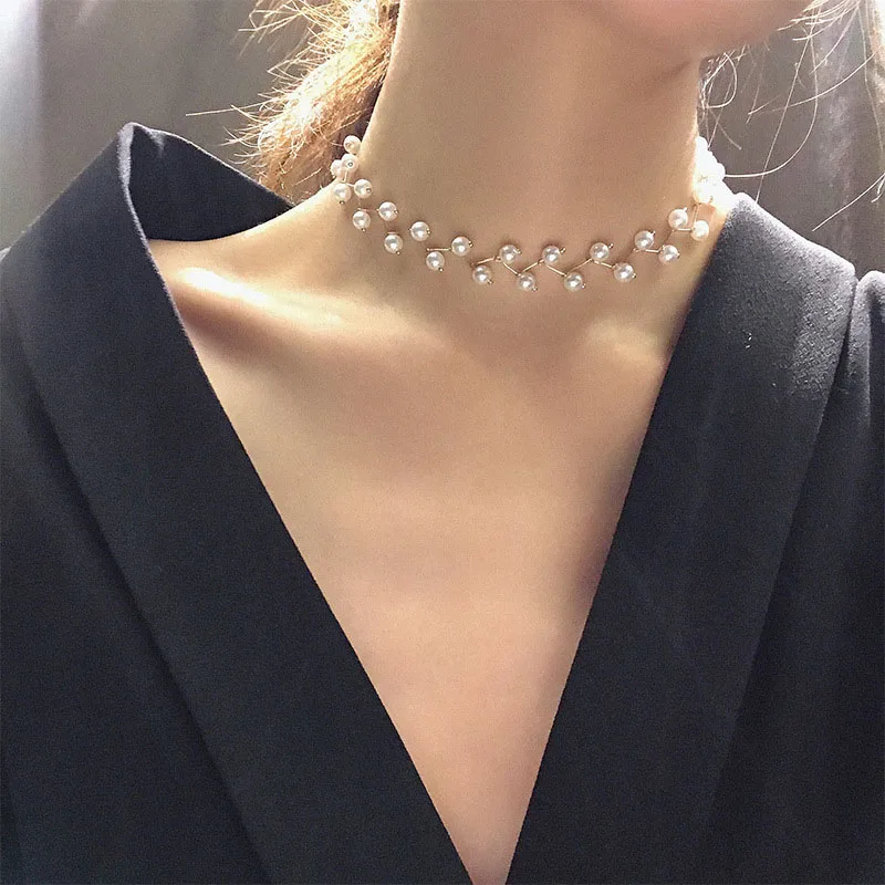 트렌디 한 진주 목걸이 여성을위한 한국 패션 쥬얼리 목 체인 초커 칼라 액세서리 선물 짧은 목걸이 체인 여성 title=트렌디 한 진주 목걸이 여성을위한 한국 패션 쥬얼리 목 체인 초커 칼라 액세서리 선물 짧은 목걸이 체인 여성 