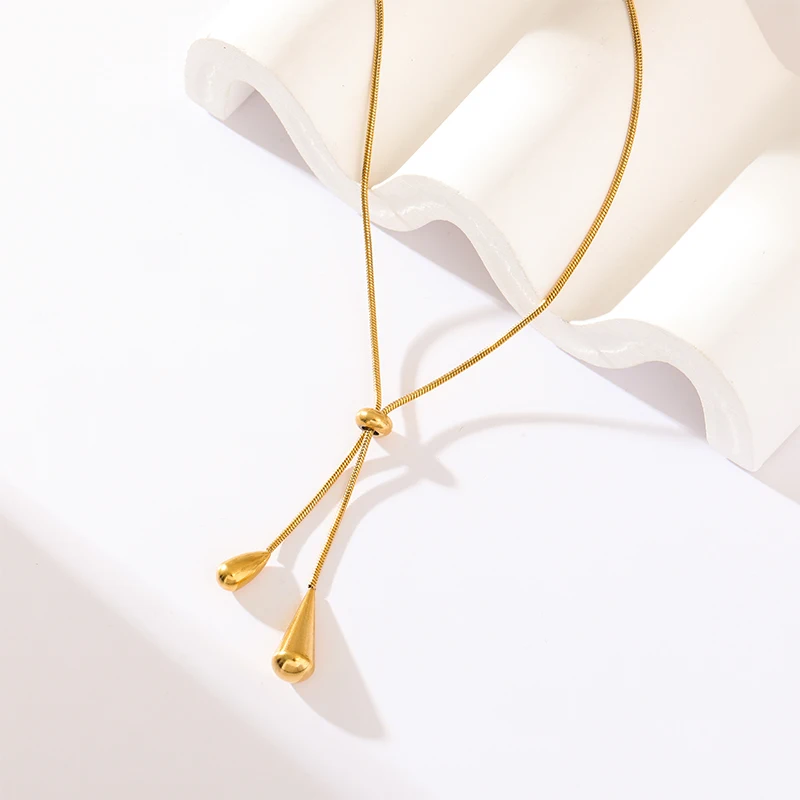 여성을위한 GANEMLY 316L 스테인레스 스틸 워터 드롭 펜던트 목걸이 유행 Drawstring 목 체인 18K 골드 도금 보석 선물