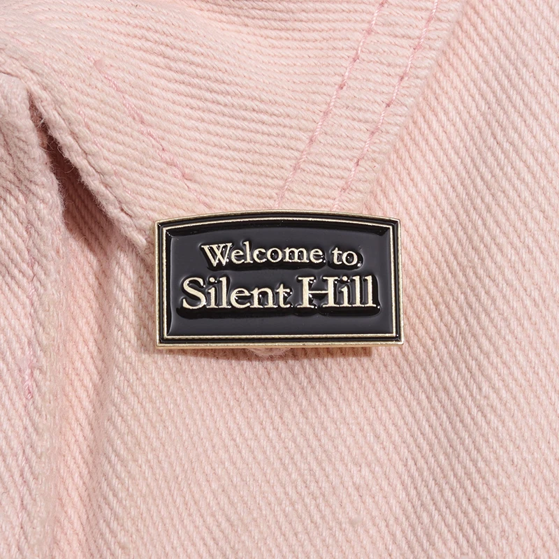 Silent Hill 에나멜 핀 공포 게임에 오신 것을 환영합니다 멋진 애니메이션 브로치 옷깃 배지 영감을받은 보석 선물 팬 플레이어 친구