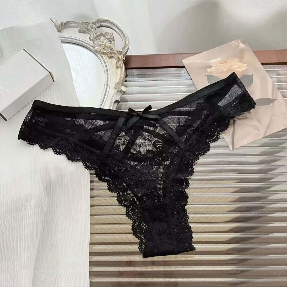 통기성 패치워크 메쉬 꽃 나비 매듭 팬티, 프릴 끈, 레이스 플라워, 투명 브리프, 로우 웨이스트, 할로우 아웃 레이디 title=통기성 패치워크 메쉬 꽃 나비 매듭 팬티, 프릴 끈, 레이스 플라워, 투명 브리프, 로우 웨이스트, 할로우 아웃 레이디 