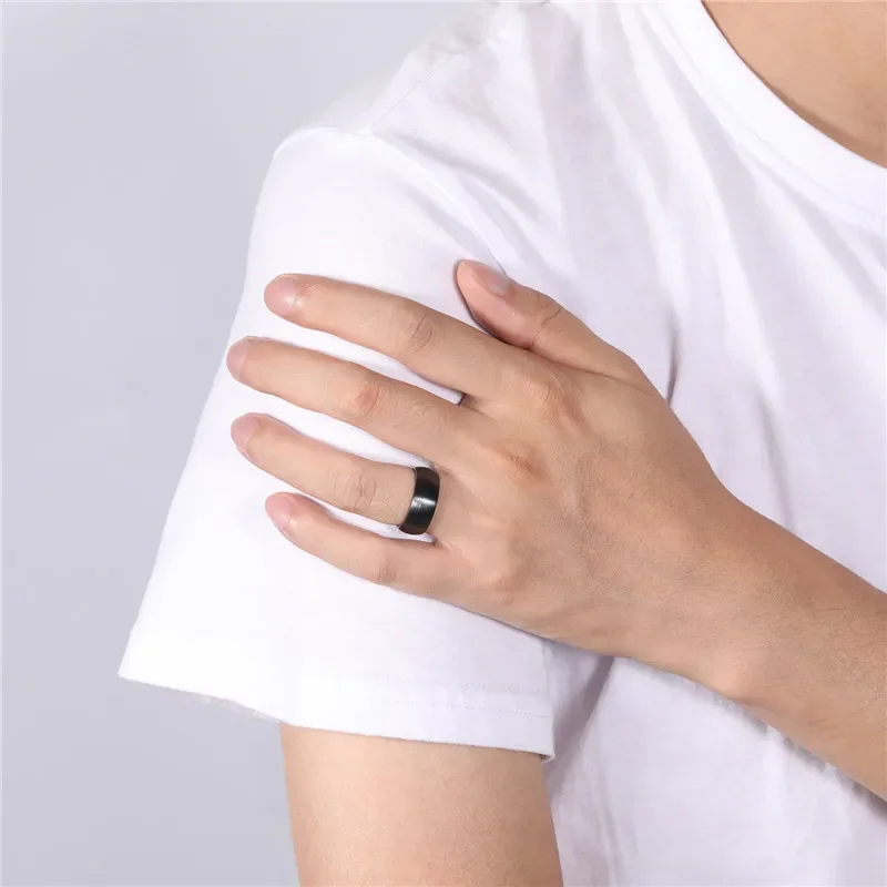 Kolmnsta 세라믹 닦았 블랙 반지 남성 여성 4mm 6mm 8mm 와이드 남성 결혼 반지 매트 anillos mujer 플러스 사이즈 4 ~ 사이즈 14