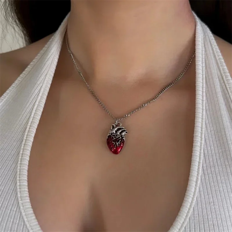 해부학적 붉은 심장 목걸이 고딕 y2k 그런지 쥬얼리 우아한 실버 컬러 톤블러디 레드 인간의 심장 펜던트 맞춤 선물