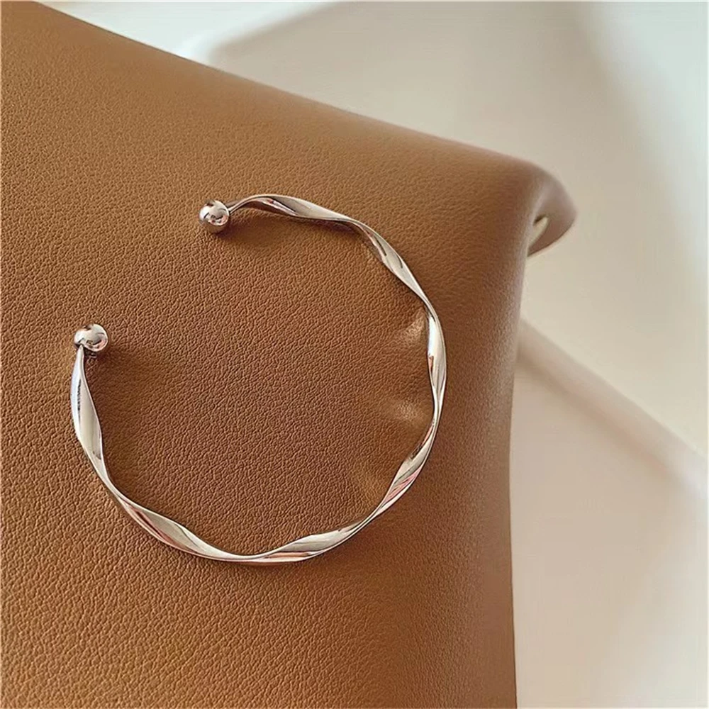 레트로 팔목 팔찌 여성을위한 빈 Mobius 오프닝 Bangles 미니멀리즘 트위스트 손목 쥬얼리 액세서리 아내 엄마 생일 선물