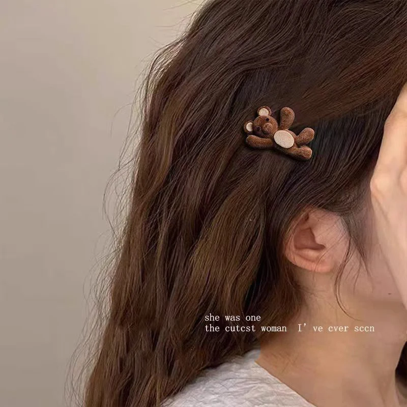 여자를위한 귀여운 무리 만화 곰 금속 머리핀 여자 달콤한 머리 장식 사이드 헤어 클립 바레트 패션 헤어 액세서리.