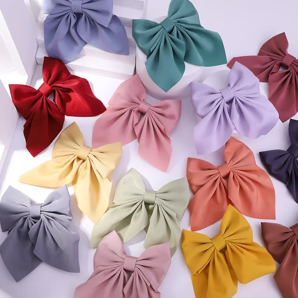 새로운 달콤한 활 머리핀 여자를위한 솔리드 컬러 Bowknot 헤어 클립 새틴 나비 바레트 Duckbill 클립 키즈 헤어 액세서리