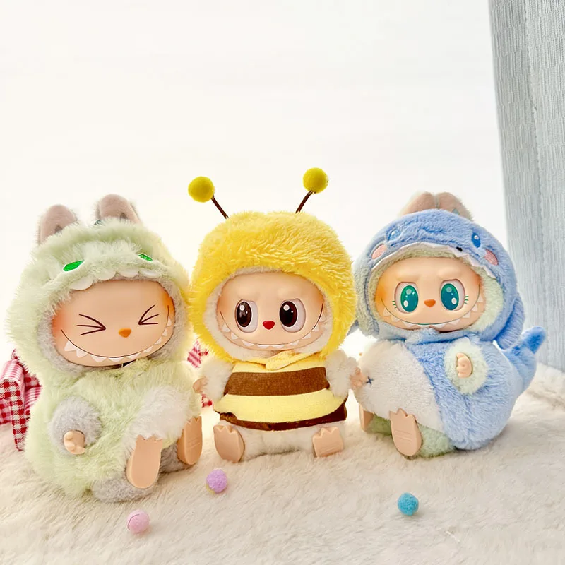 Labubu 플러시 옷을위한 귀여운 만화 녹색 공룡 복장 Labbubu 액세서리를위한 패션 상어 마카롱 한국 스타일 옷 title=Labubu 플러시 옷을위한 귀여운 만화 녹색 공룡 복장 Labbubu 액세서리를위한 패션 상어 마카롱 한국 스타일 옷 