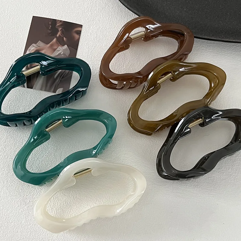 구름 속이 빈 머리 발톱 클립 여자 여자 젤리 아크릴 헤어 클램프 플라스틱 불규칙한 머리 바레트 헤어 액세서리 새로운