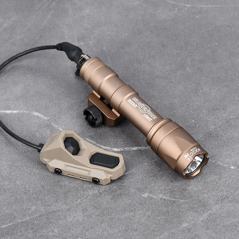 Surefir AXON 듀얼 기능 손전등, 원격 압력 스위치, 20mm 레일 사냥, 전술 에어소프트 라이트, M300, M600